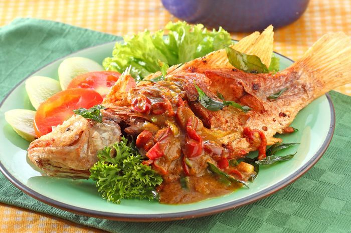 Resep Ikan Goreng Saus Kari Enak Ini Bikin Santap Malam Resep Ikan Goreng Saus Kari Enak Ini Bikin Santap Malam