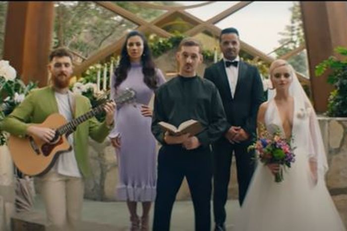 Lirik Lagu dan Terjemahan 'Baby' By Clean Bandit ft Marina, Luis Fonsi
