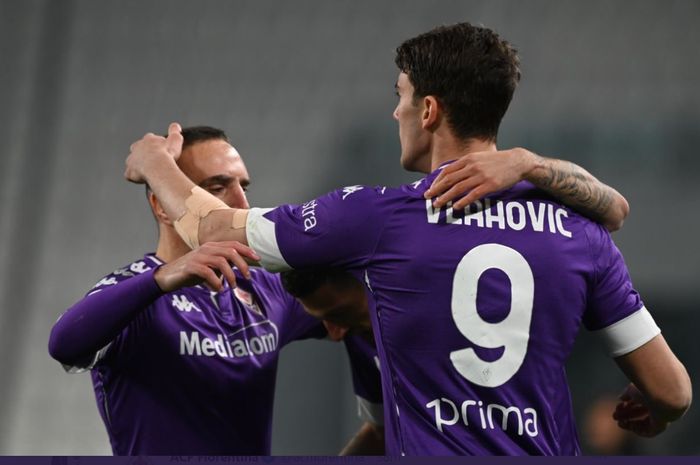 Dusan Vlahovic dan Franck Ribery merayakan gol Fiorentina ke gawang Juventus di Liga Italia, Selasa (22/12/2020) di Allianz Stadium Turin.