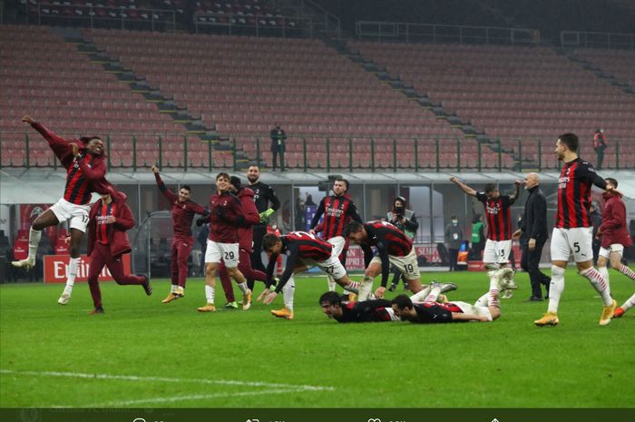 Para pemain AC Milan mengungkapkan kegembiraan mereka dengan menutup 2020 lewat kemenangan 3-2 atas Lazio pada pekan ke-14 Liga Italia.
