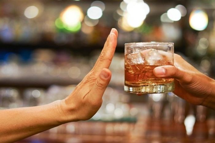Dampak Negatif yang Dirasakan Tubuh Jika Gemar Minum Alkohol, Salah