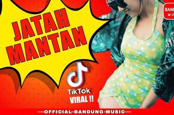 Lirik 'Jatah Mantan' (Dari atas paha dada) - Puffy Jengki x Dev Kamaco