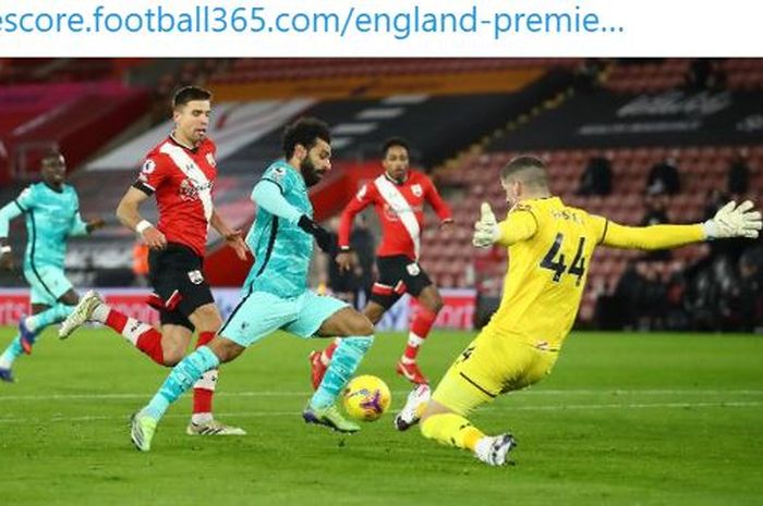 Gagal membobol kiper yang sudah absen dua tahun, Liverpool menangis di puncak klasemen Liga Inggris karena keok dari Southampton.