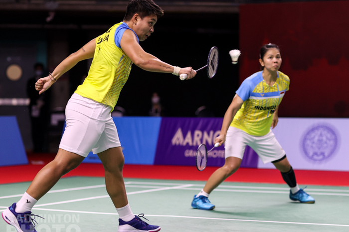 Pasangan ganda putri Indonesia, Greysia Polii/Apriyani Rahayu, saat tampil pada semifinal Thailand Open I 2021 di Impact Arena, Bangkok, Jumat (15/1/2021).