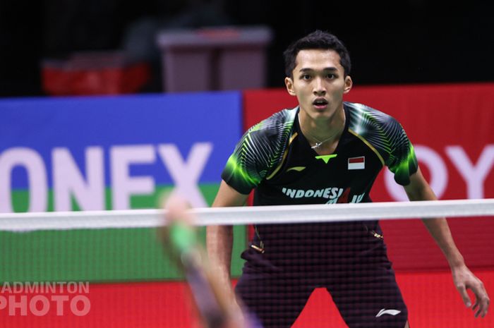 Pebulu tangkis tunggal putra Indonesia, Jonatan Christie, pada babak kedua Thailand Open I 2021 di Impact Arena, Bangkok, Kamis (14/1/2021).