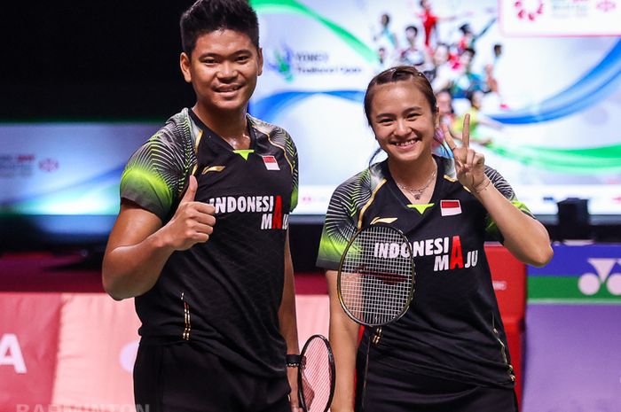Pasangan ganda campuran Indonesia, Praveen Jordan/Melati Daeva Oktavianti, berpose pada semifinal