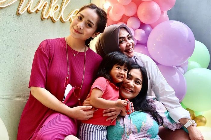 Nagita Slavina Tak Bisa Membayangkan Punya 2 Anak Kecil dalam Waktu