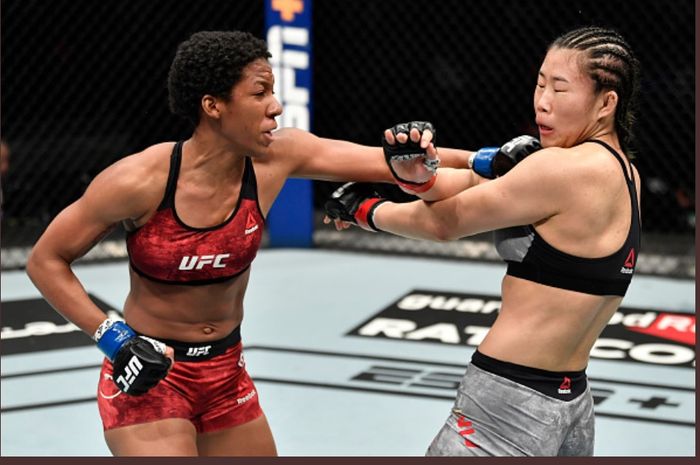 Duel Wu Yanan (kanan) vs Jocelyn Edwards di UFC Fight Island 7, Minggu (17/1/2021) dini hari WIB di Abu Dhabi.