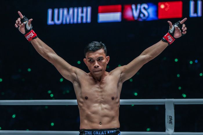 Petarung ONE Championship dari Indonesia, Paul Lumihi.