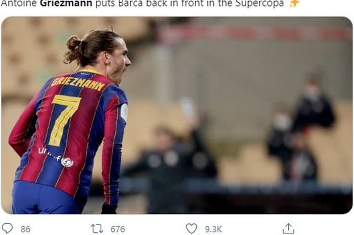 Penyerang Barcelona, Antoine Griezmann, dikabarkan sedang diincar oleh Manchester United.