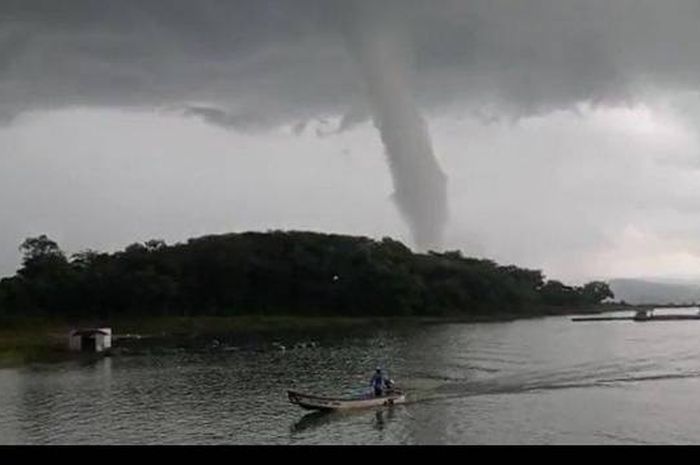 Mungkinkah Mimpi Ribut dengan Istri Pertanda Buruk? Cari Tahu Artinya di Sini!