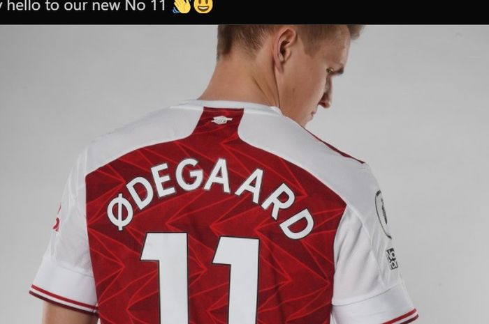 Rekrutan terbaru Arsenal dari Real Madrid, Martin Odegaard, mengenakan nomor punggung 11.