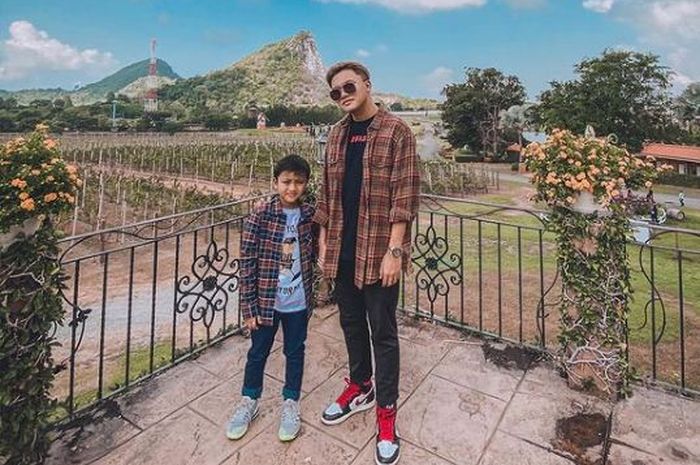 Dikenal Sebagai Sosok Kakak yang Penyayang, Rizky Febian ...