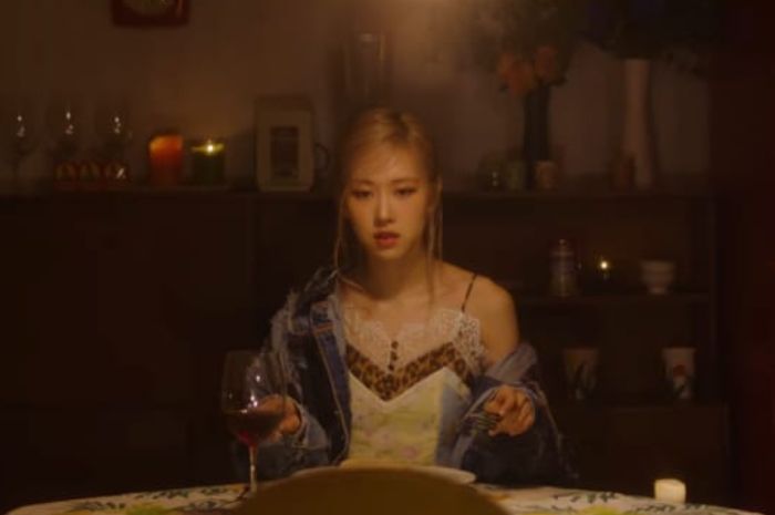 Rosé BLACKPINK bakal debut solo Maret ini