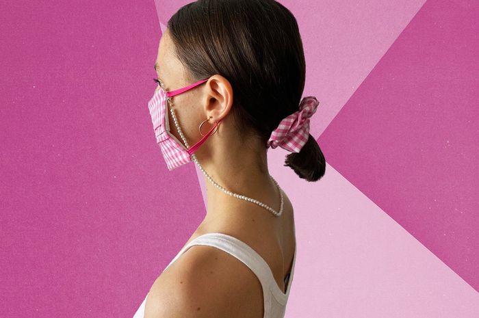 Sedang Tren, Ternyata Ini Dampak Positif dan Negatif Menggunakan Strap Masker