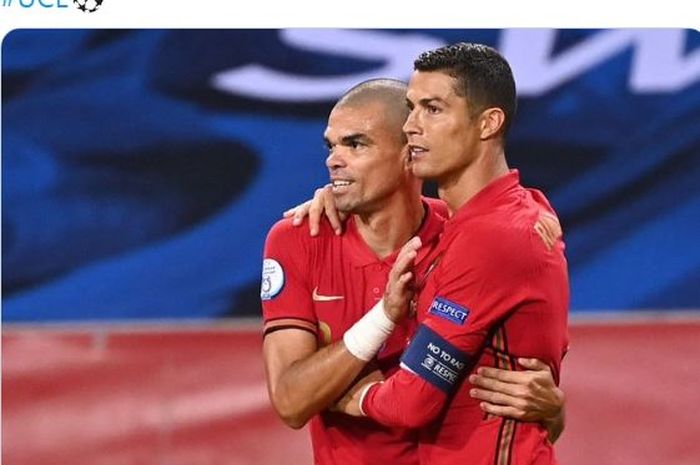 Cristiano Ronaldo dan Pepe saat membela timnas Portugal. Mereka akan berduel sebagai lawan dalam laga Liga Champions FC Porto vs Juventus, 17 Februari 2021.