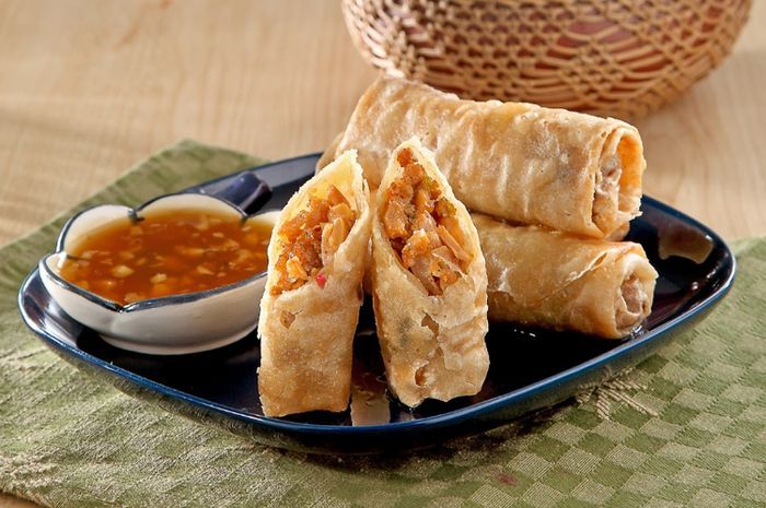 Cara Membuat Kulit Lumpia yang Tak Mudah Sobek dan