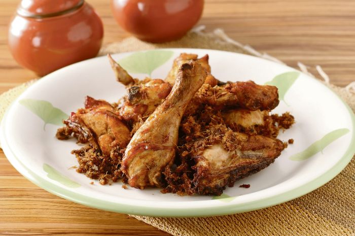 Resep Ayam Goreng Lengkuas Enak, Menu Tradisional Dengan Balutan Bumbu