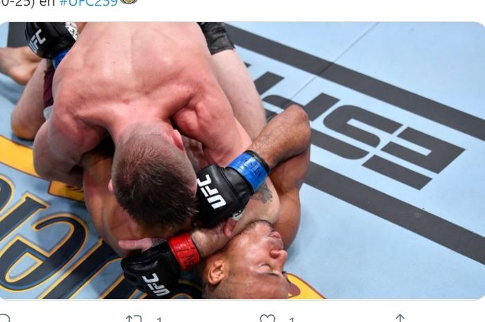 Laga Tim Elliott kontra Jordan Espinosa di UFC 259, Minggu (7/3/2021) WIB.