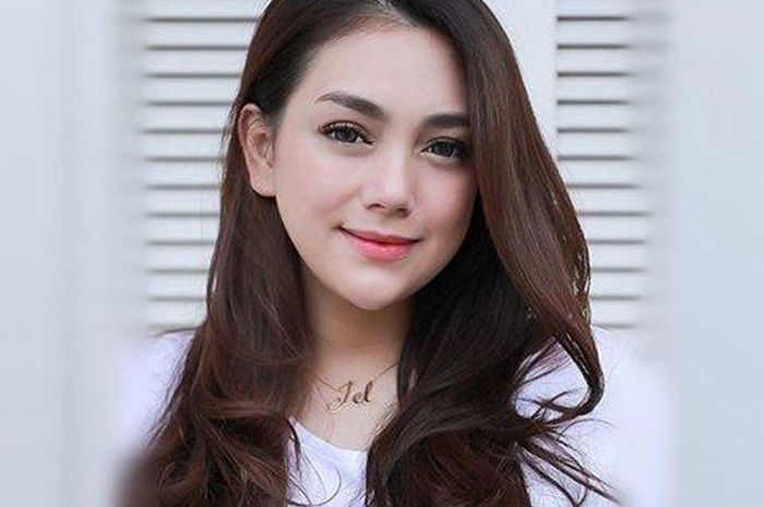 berita terpopuler Suar.ID edisi Selasa, 9 Maret 2021. Dari Joanna Alexandra yang pernah terjerumus seks bebas dan pernah ingin aborsi hingga makna tato di atas dada Celine Evangelista.
