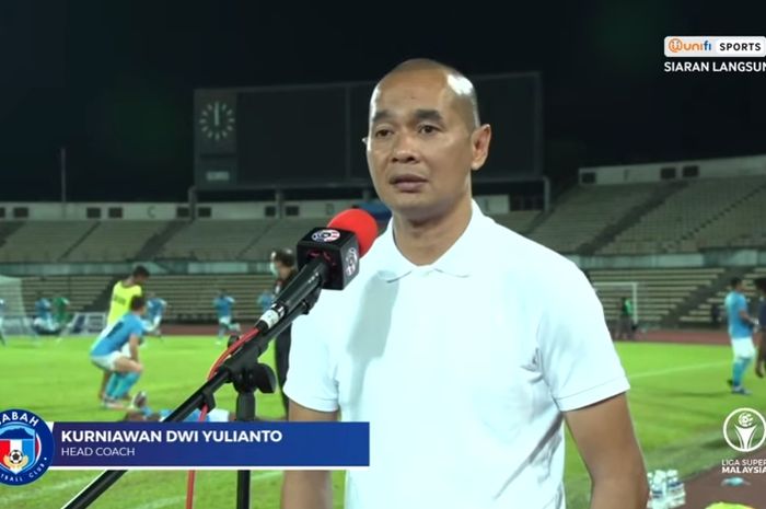 Pelatih Sabah FC asal Indonesia, Kurniawan Dwi Yulianto, usai laga melawan Petaling Jaya City (13/3/2021).