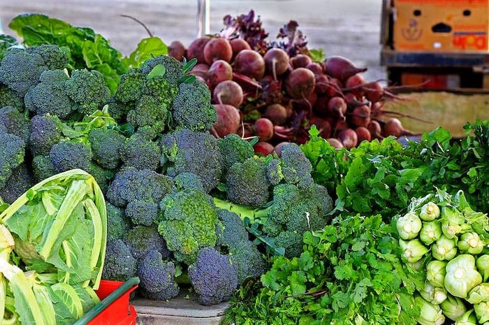Daun brokoli mengandung karotenoid merupakan sumber