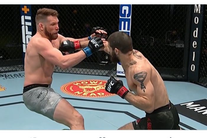 Matthew Semelsberger meng-KO Jason Witt dalam laga pertama UFC Vegas 21, Minggu (14/3/2021) WIB.