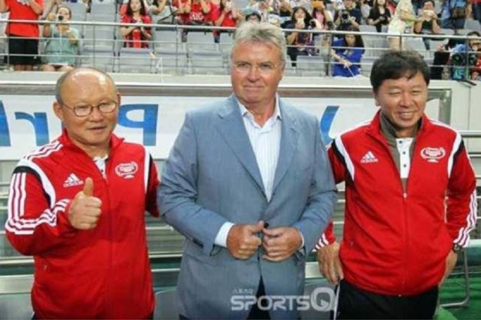 Chung Hae-seong (kanan) bersama Park Hang-seo saat menjadi Asisten Pelatih Timnas Korea Selatan Guus Hiddink.