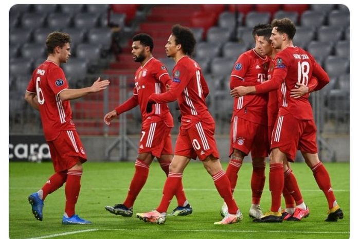 Bayern Muenchen harus bermain tanpa dua pemain andalan pada laga leg pertama babak perempat final Liga Champions kontra Paris Saint-Germain.