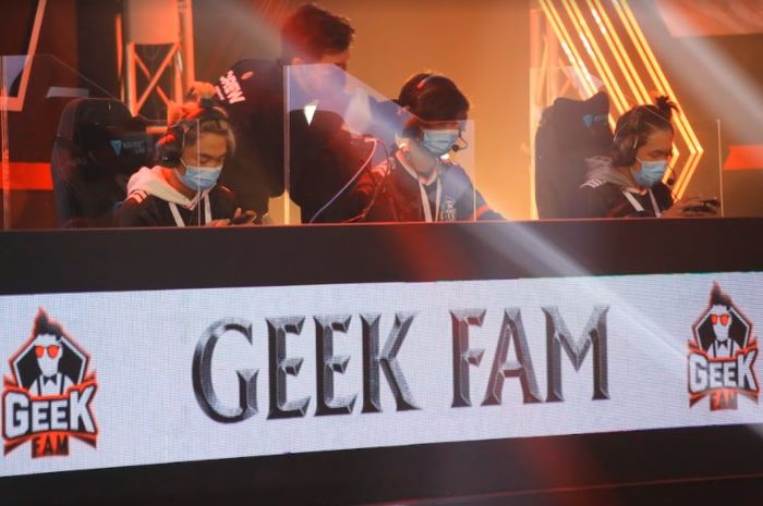Geek Fam ID appearance on MPL ID S7.