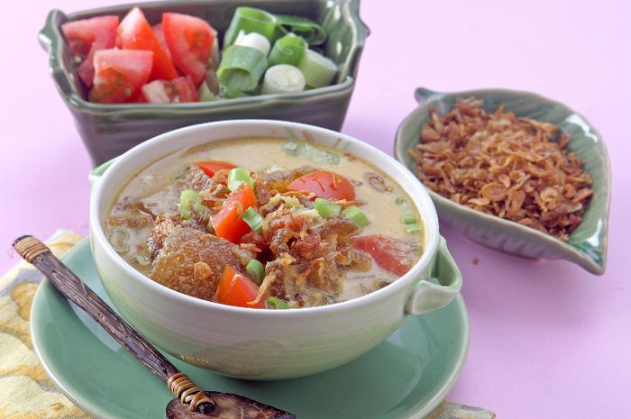 Hidangan tongseng kikil