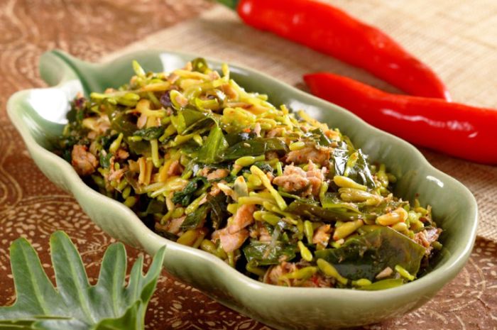 Tumis Bunga Pepaya Teri Medan