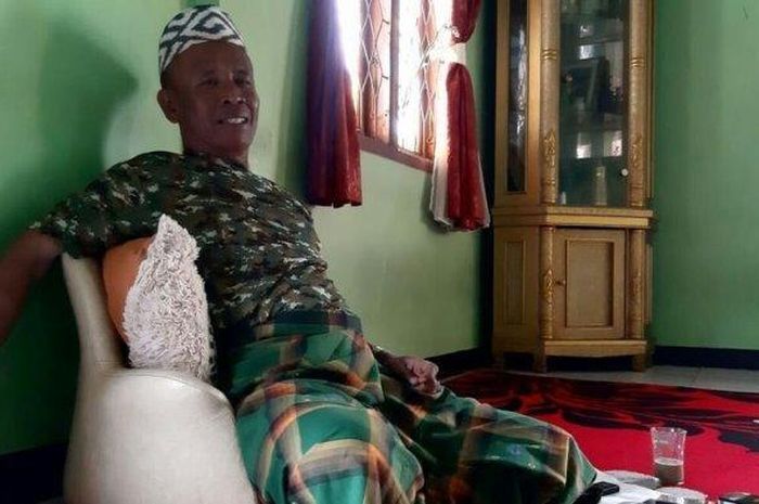 Abah Popon yang disebut-sebut guru terduga teroris