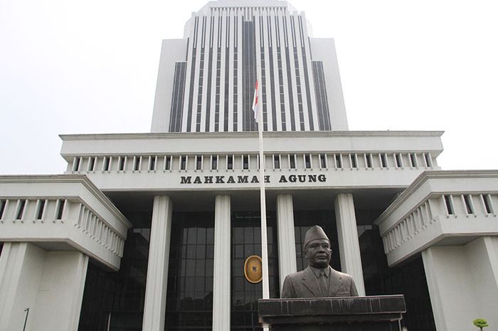 Lembaga-Lembaga Negara Republik Indonesia Berdasarkan Hasil Amandemen