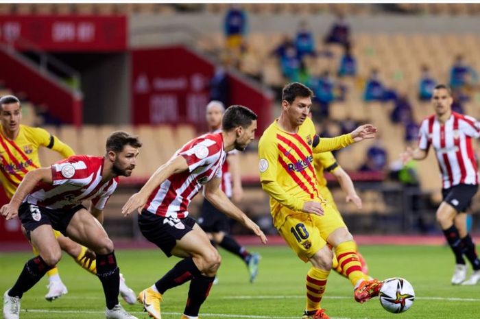 Aksi megabintang Barcelona, Lionel Messi, pada babak final Copa del Rey melawan Athletic Bilbao, Sabtu (17/4/2021).