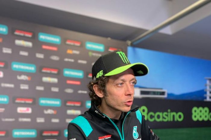 Pembalap Petronas Yamaha SRT, Valentino Rossi.