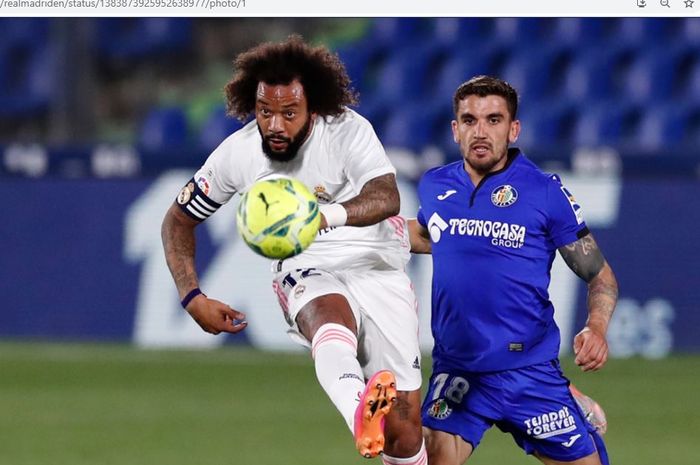 Bek Real Madrid, Marcelo, beraksi dalam laga pekan ke-33 Liga Spanyol 2020-2021 melawan Getafe, Minggu (18/4/2021).