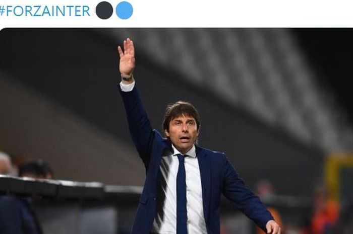 Ekspresi pelatih Inter Milan, Antonio Conte, dalam laga Liga Italia kontra Spezia di Stadion Alberto Picco, Rabu (21/4/2021).