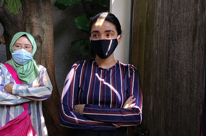 Tsania Marwa membujuk dua buah hatinya, juga dibantu oleh keluarga dari Atalarik Syach.