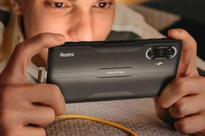 Illustration of playing games on Redmi K40 gaming