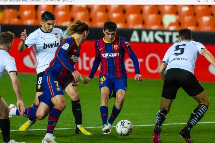 Lionel Messi gagal lepas tembakan tepat ke gawang, Barcelona masih ditahan Valencia di babak pertama.