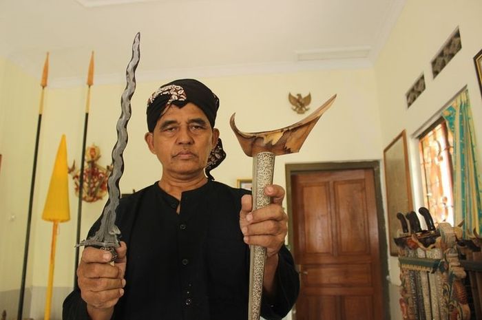 30 Macam Senjata Tradisional Indonesia Serta Asal Provinsinya - Halaman Macam Macam Permainan Tradisional Sumatera Utara 30 Macam Senjata Tradisional Indonesia Serta Asal Provinsinya - Halaman - Macam Macam Permainan Tradisional Sumatera Utara