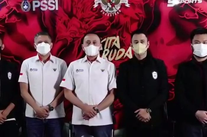 Klub Liga 2, RANS Cilegon FC, menyambangi kantor PSSI yang berada di kawasan FX Sudirman, Senayan, Jakarta Pusat, Senin (3/5/2021).