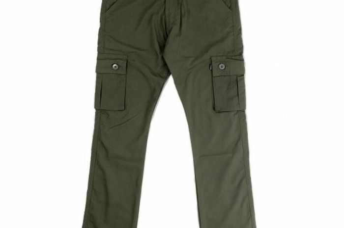 5 Rekomendasi Celana Cargo Brand Lokal Warna Hijau Harga Terjangkau