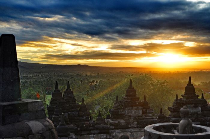 Termasuk Peninggalan Agama Buddha di Indonesia, Ini 5 Fakta Unik Candi