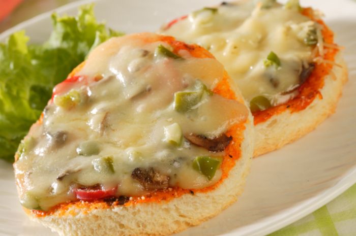 Resep Mini Pizza Enak, Kreasi Camilan Nikmat Dari Roti Resep Mini Pizza Enak, Kreasi Camilan Nikmat Dari Roti