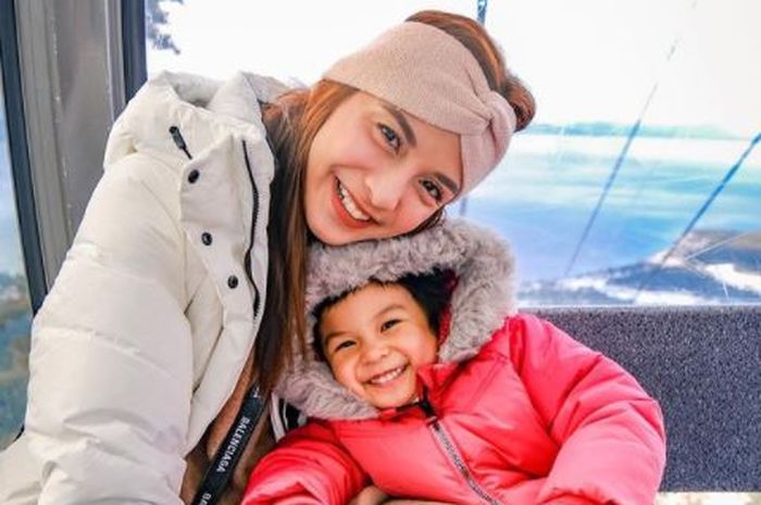 Anak Chelsea Olivia Mengalami Fase Mengemut Makanan, Ini yang Bisa