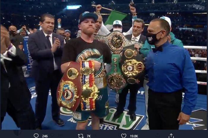 Canelo Alvarez usai kemenangan atas Billy Joe Saundres, Minggu (9/5/2021) WIB di AT &amp; T Stadium, Texas.