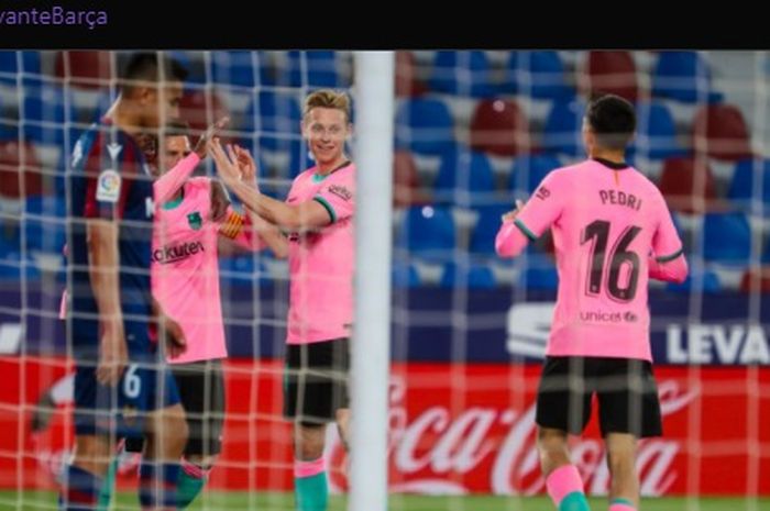 Barcelona unggul 2-0 atas Levante di babak pertama