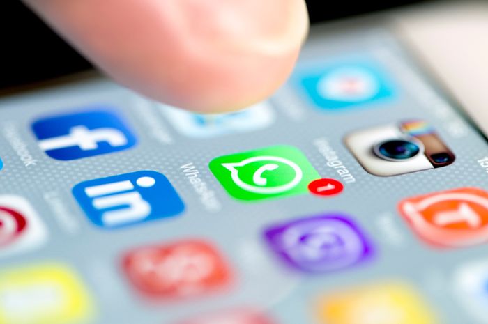 WhatsApp merupakan platform perpesanan paling populer di dunia. Tak heran bisa kasus akun WhatsApp dibajak terus berlangsung.